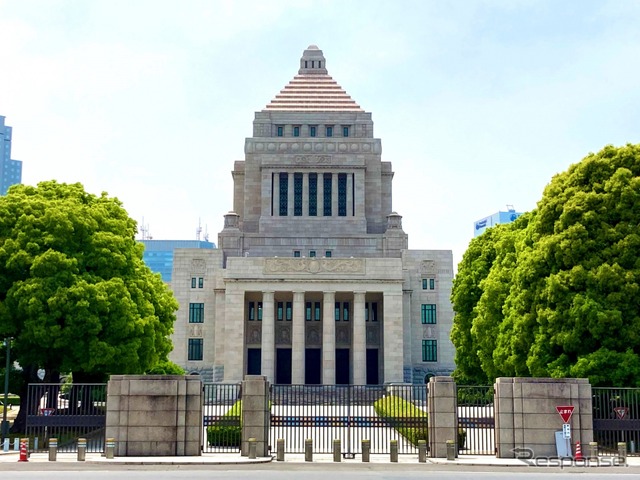 国会議事堂(参考画像)《写真AC》