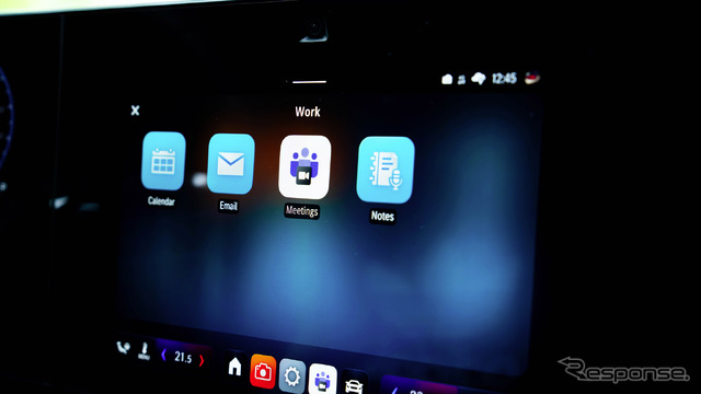 新型『CLA』から導入される最新の「MB.OS」には、Meetings for Teamsアプリ搭載《photo by Mercedes-Benz》