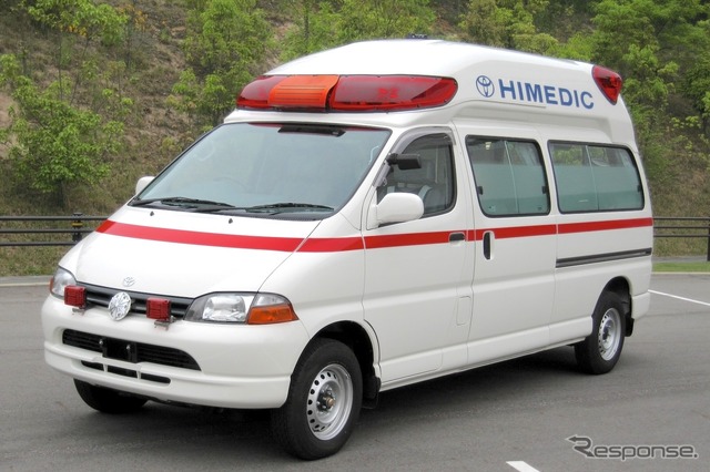 救急車《写真提供 トヨタ博物館》
