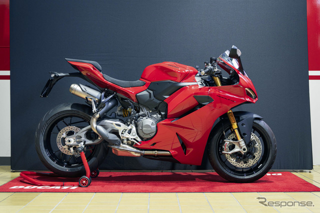 眺めた時にどうすると美しく見せるか。そんなテーマを元にデザイン。ライダーを襲う熱気もかなり軽減されているとのこと《写真撮影 望月 勇輝》
