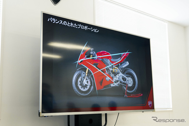 ドゥカティ 新型V2エンジン《写真撮影 望月 勇輝》