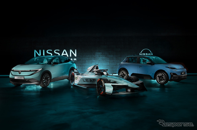 ティールブルーの日産フォーミュラEマシン《写真提供 日産自動車》