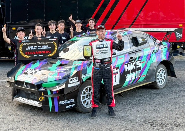 田口勝彦選手と「HKSランサーエボリューション（CZ4A）」《写真提供 HKS》