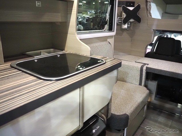 VANTECH ASTRARE：GX4（東京キャンピングカーショー2025）《写真撮影 高木啓》