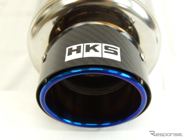 カーボンテールカバー併用例《写真提供 HKS》