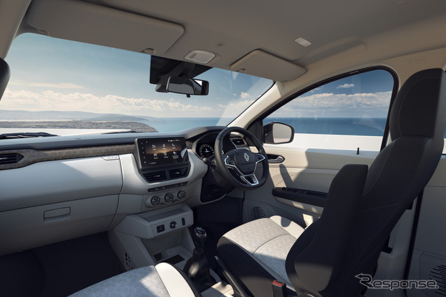 ルノー『トライバー』改良新型《photo by Renault》