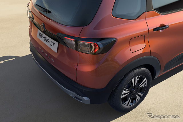 ルノー『トライバー』改良新型《photo by Renault》