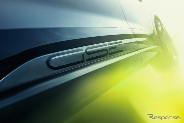 オペル『モッカGSE』《photo by Opel》