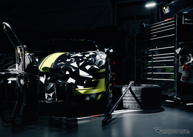 メルセデスAMG『CONCEPT AMG GT TRACK SPORT』のティザー《photo by Mercedes-Benz》