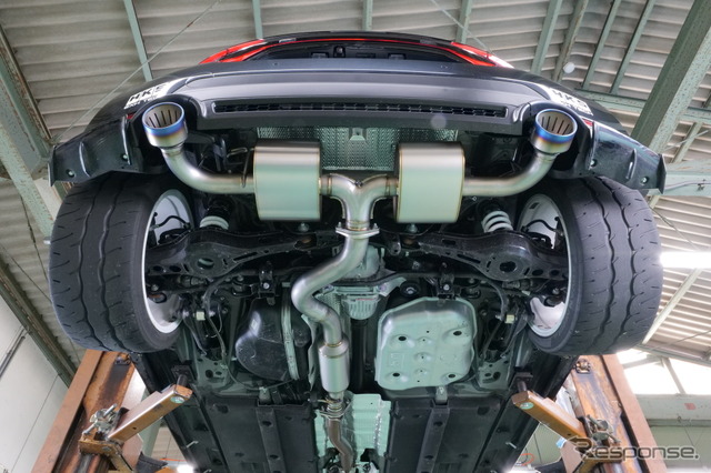 HKSの『GRヤリスGen2』用「フルチタン・スーパーターボマフラー」《写真提供 HKS》