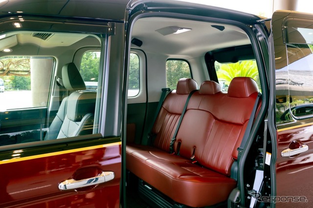 明治記念館とフォレストテラス明治神宮・桃林荘の特別車両。トヨタの『JPN TAXI（ジャパンタクシー）』がベース《写真提供 明治記念館》