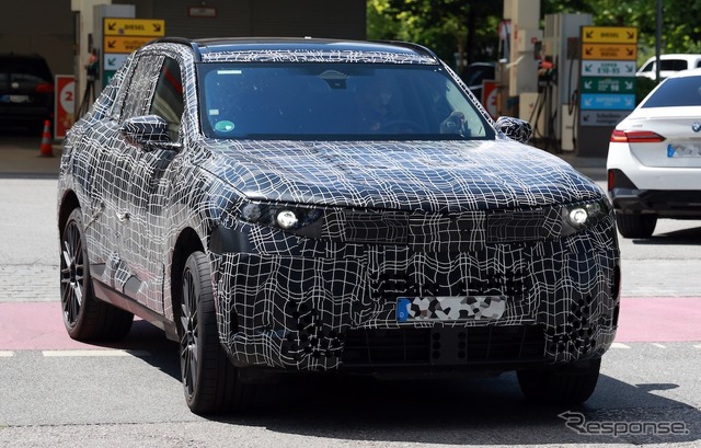 BMW X5 次期型のプロトタイプ《APOLLO NEWS SERVICE》
