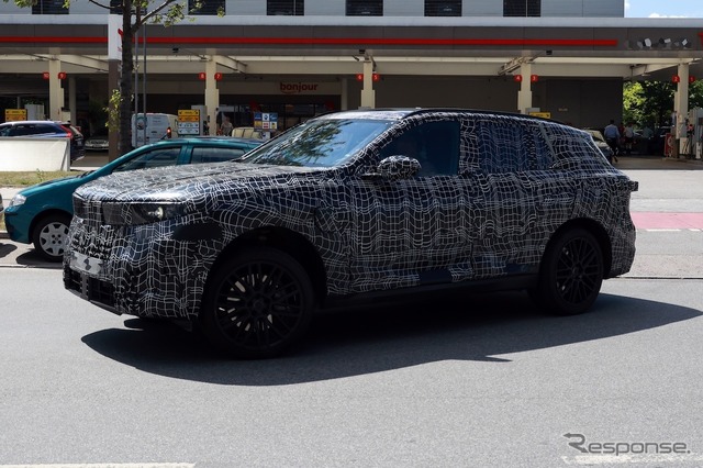BMW X5 次期型のプロトタイプ《APOLLO NEWS SERVICE》
