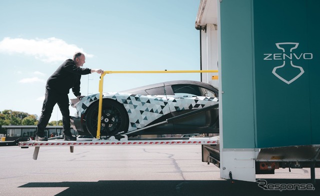 ゼンヴォ『オーロラ』のプロトタイプ《photo by Zenvo》