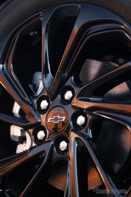 シボレー『ボルト』新型のティザー《photo by Chevrolet 》
