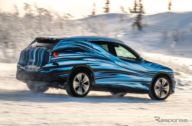 メルセデスベンツ『GLC』次期型のプロトタイプ《photo by Mercedes-Benz》