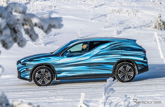 メルセデスベンツ『GLC』次期型のプロトタイプ《photo by Mercedes-Benz》