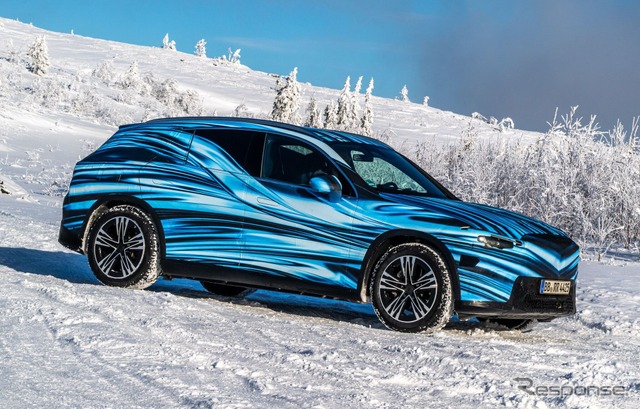 メルセデスベンツ『GLC』次期型のプロトタイプ《photo by Mercedes-Benz》