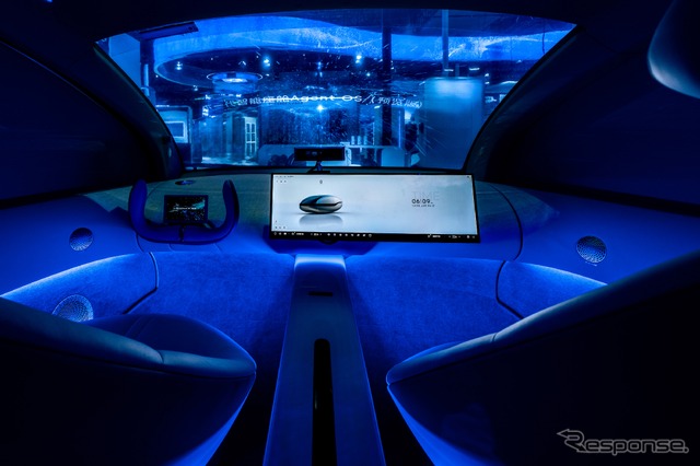 次世代スマートコックピット用OS《photo by Geely》