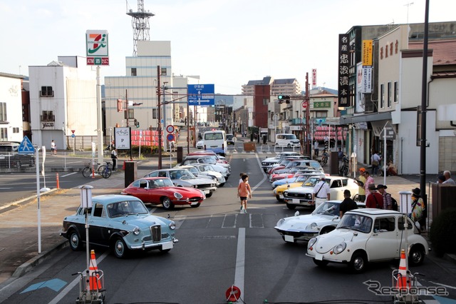 クラシックカーin八木節まつり《写真撮影  内田俊一》