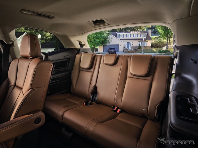 スバル・アセント の2023年モデル《photo by SUBARU》
