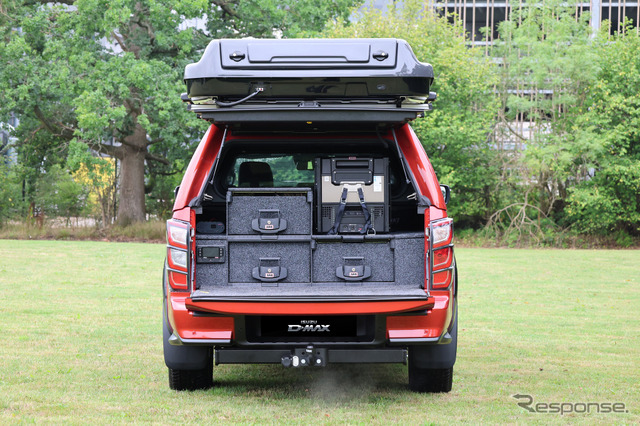 いすゞ『D-MAX』の純正アクセサリーとしてARB製の電動アルティチュード・ルーフトップテントを設定《photo by ISUZU》