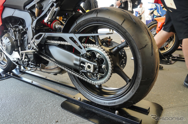 ヤマハ YZF-R9（鈴鹿8耐2025）《写真撮影 宮崎壮人》