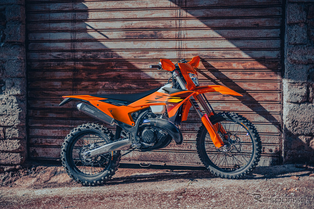 KTM「エンデューロ」の2026年モデル《photo by KTM》