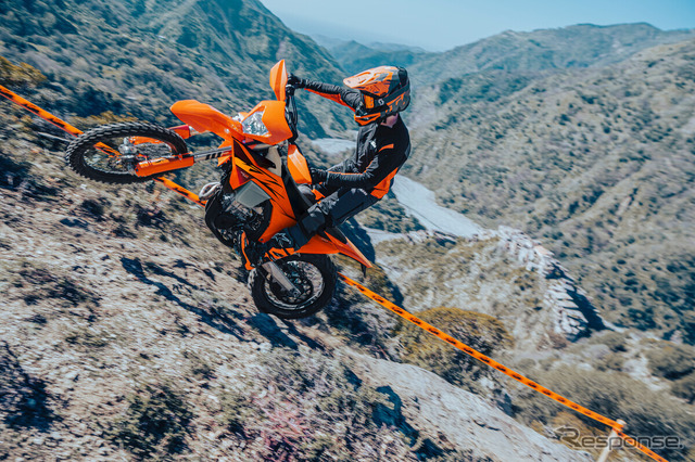 KTM「エンデューロ」の2026年モデル《photo by KTM》