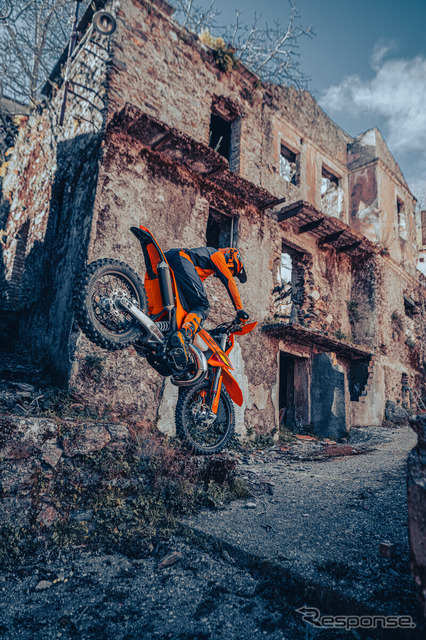 KTM「エンデューロ」の2026年モデル《photo by KTM》