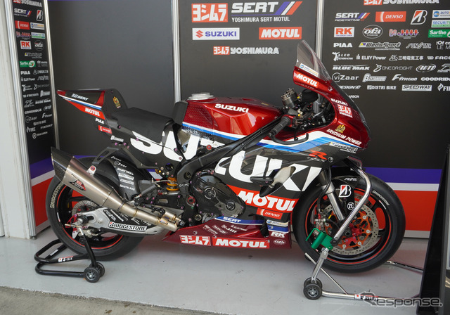 YOSHIMURA SERT MOTUL チームのピット（鈴鹿8耐2025）《写真撮影 宮崎壮人》
