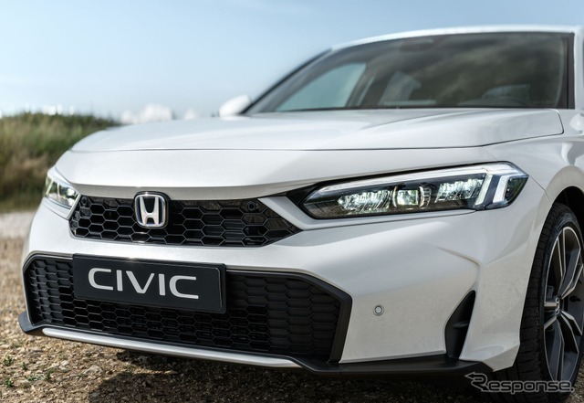 ホンダ『シビック e:HEV』の改良モデル《photo by Honda》