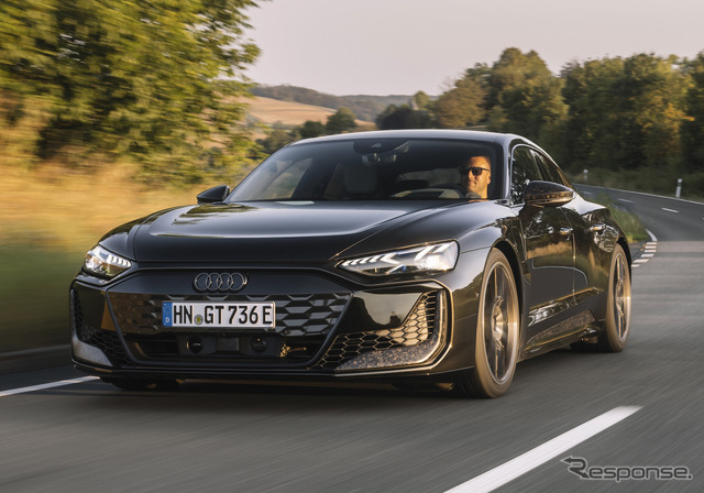 アウディ『RS e-tron GT performance exclusive edition』《写真提供 アウディジャパン》