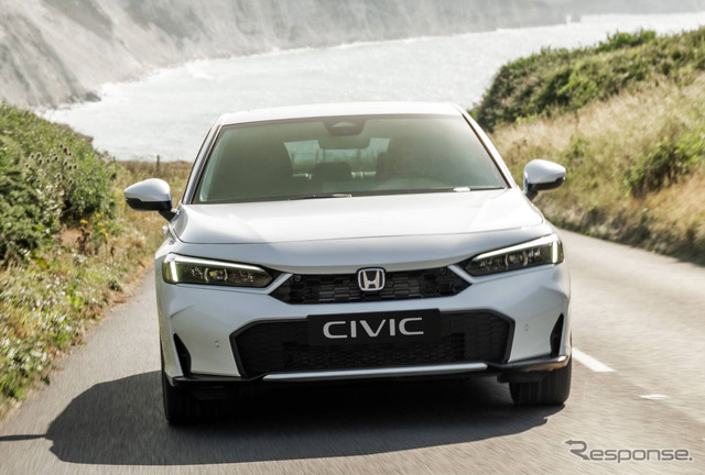 ホンダ『シビック e:HEV』の改良モデル《photo by Honda》