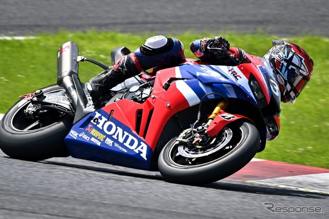 見事優勝し、鈴鹿8耐4連覇を達成した♯30 Hondaのワークスチーム「Honda HRC：CBR1000RR-R」《写真提供 MOTUL Japan》