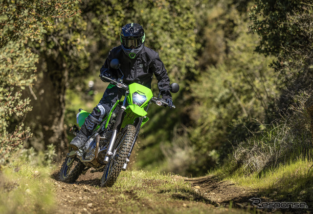 カワサキ KLX230 S《写真提供 カワサキモータースジャパン》