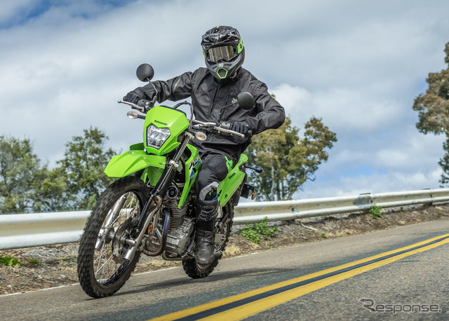 カワサキ KLX230 S《写真提供 カワサキモータースジャパン》