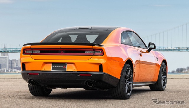 ダッジ『チャージャー』の内燃エンジン仕様の「スキャットパック」《photo by Dodge》