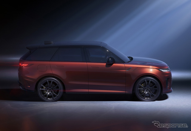 レンジローバー スポーツ SVカーボン《photo by landrover》