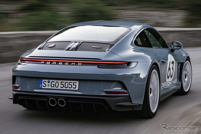 ポルシェ 911 S/T(2023年)《photo by Porsche》