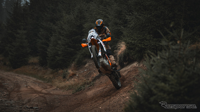 KTM 390 アドベンチャーR《写真提供 KTM》