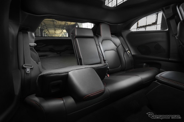 ダッジ『チャージャー』の内燃エンジン仕様の「スキャットパック」《photo by Dodge》