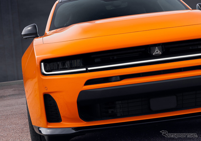 ダッジ『チャージャー』の内燃エンジン仕様の「スキャットパック」《photo by Dodge》