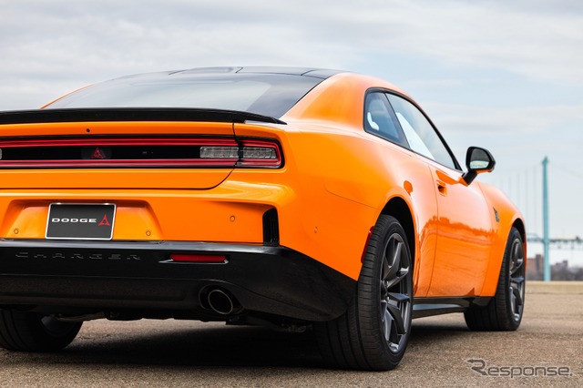 ダッジ『チャージャー』の内燃エンジン仕様の「スキャットパック」《photo by Dodge》