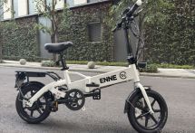 レーシングチームが開発した話題の特定小型原付、『ENNE T600GR』が正式販売へ