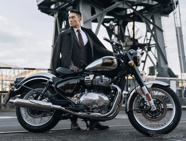ロイヤルエンフィールド New CLASSIC 650 Black Chrome（ブラック・クローム）《写真提供 ピーシーアイ》