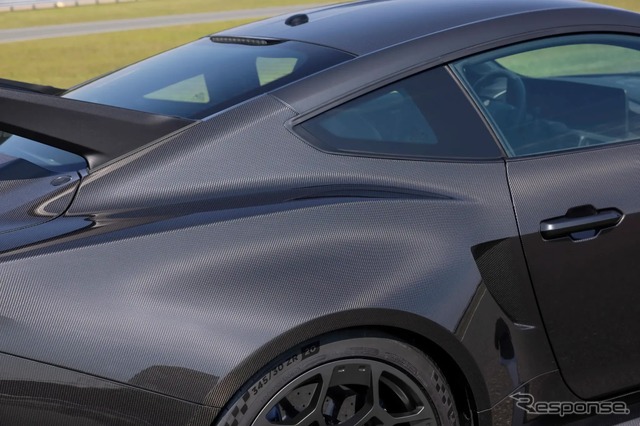 フォード『マスタング GTD』の「リキッドカーボン」《photo by Ford》