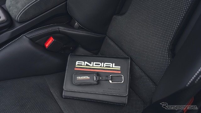 ポルシェ『911 GT3』（Type 992.2）専用のデザインラップパッケージ《photo by Porsche》
