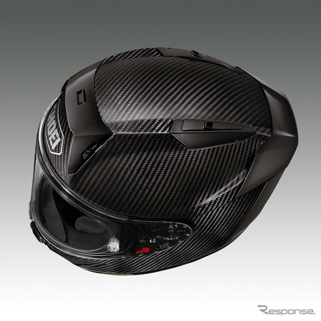 際立つカーボンシェル！ SHOEI、フラッグシップのフルフェイス『X