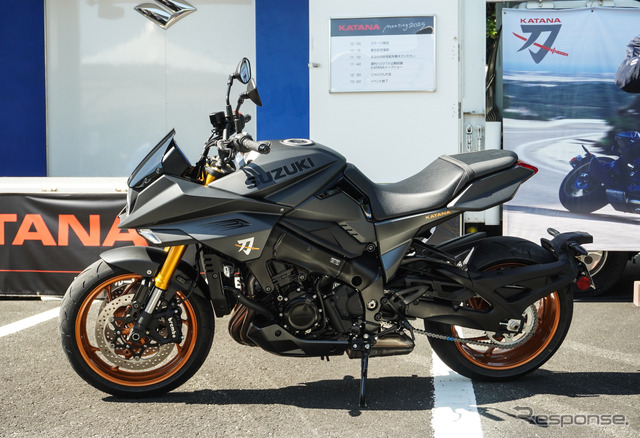 マットブラックのカタナ、ええやん…」幻の『黒いKATANA』サプライズ